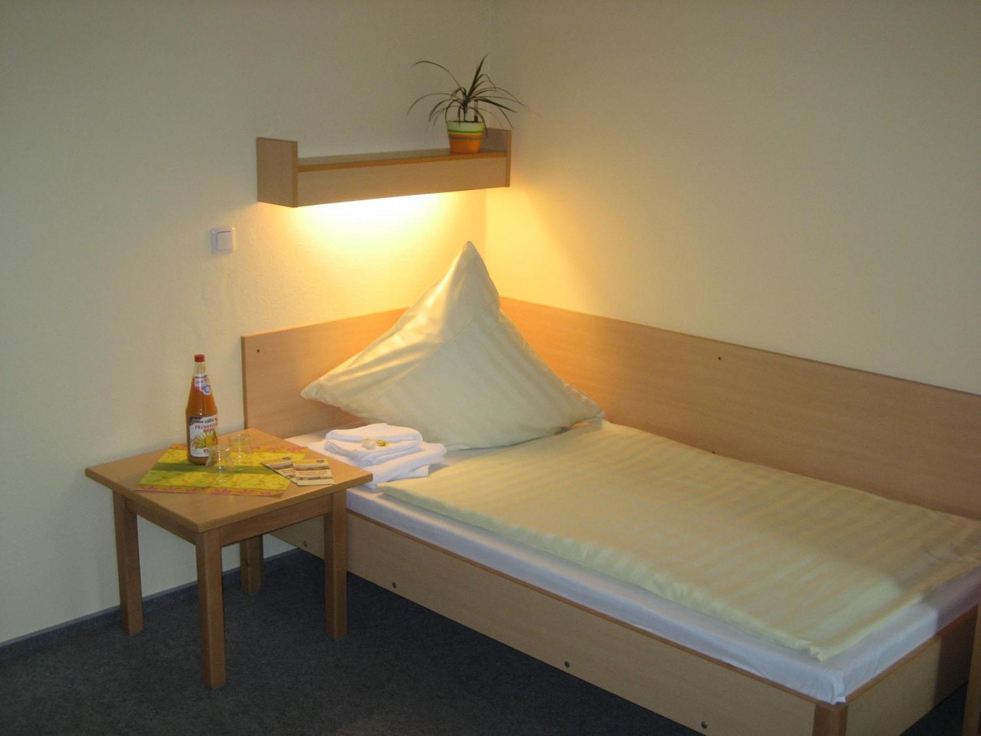 Deula Witzenhausen Gmbh Hotel Buitenkant foto
